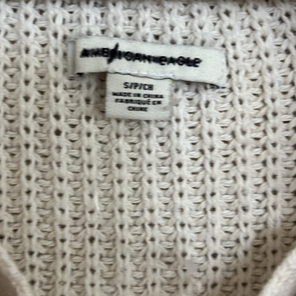 American Eagle women’s sweater. Size small - Picture 2 of 4